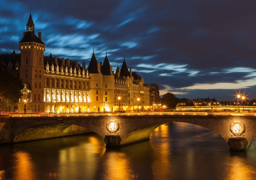 Paris nos Caminhos da Revolução Francesa